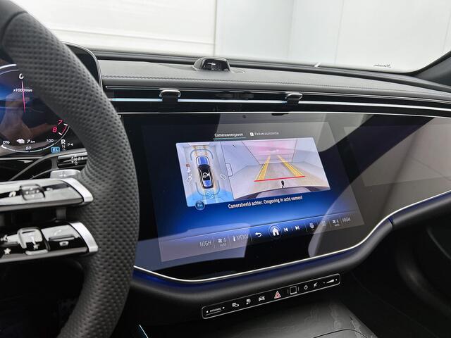 Mercedes-Benz E-estate 300 e Sport Edition | Premium pakket | Nightpakket | Rijassistentiepakket Plus | Trekhaak | 20 inch AMG velgen | Stoelventilatie voor | 360° camera | Burmester® 4D sound system | MBUX Superscreen | Augmented Reality navigatie |