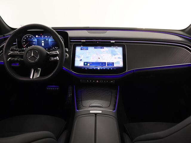 Mercedes-Benz E-estate 300 e AMG Line | Luchtvering | Panoramadak | Burmester 4D | 20 inch | Trekhaak | Night pakket |