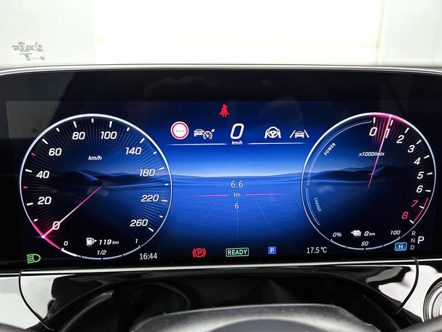 Mercedes-Benz E-estate 300 e Sport Edition | Premium | Nightpakket | Lederpakket | Rijassistentiepakket Plus | Trekhaak | Panoramaschuifdak | 20 inch AMG velgen | Stoelventilatie voor | 360°-camera | Burmester® 4D sound system |