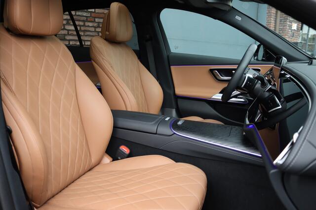 Mercedes-Benz E-estate 300 e AMG Line | Luchtvering | Hyperscreen | Stoelventilatie | Distronic+ | Massage | Digital Light | Trekhaak | Surround Camera | Nappa Leder | Burmester | Keyless Go | Vlakkenverwarming |