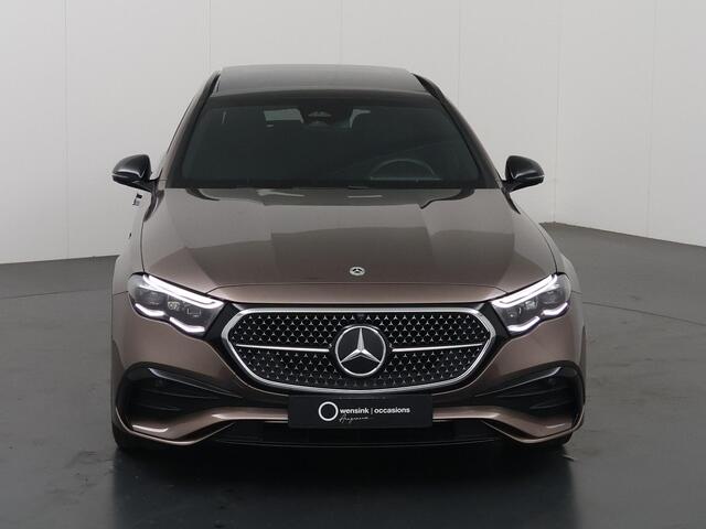 Mercedes-Benz E-estate 300 e AMG Line | Premium | Panoramadak | Trekhaak | Night pakket | 20 inch | Digital light | 360 camera | Memory |