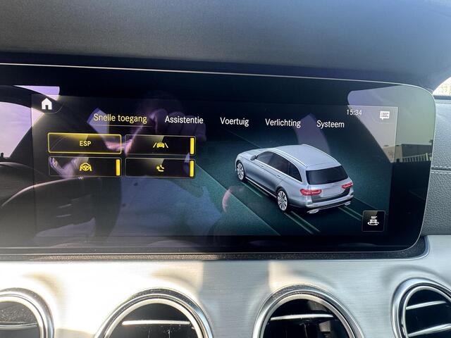 Mercedes-Benz E-estate 300 e AMG Line Panoramadak | Camera | trekhaak