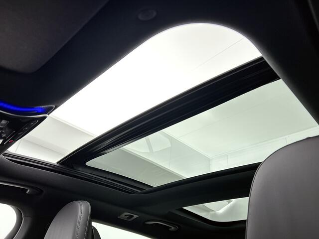 Mercedes-Benz E-estate 300 e AMG Plug-In Hybride | AMG Line | Night Pakket | Trekhaak | MBUX Superscreen | Panoramadak | 20 Inch AMG velgen | Inclusief 24 maanden MB Certified garantie voor Europa.