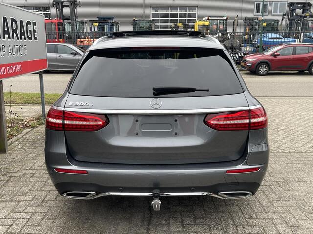 Mercedes-Benz E-estate 300 e AMG Line 18"/Trekhaak/Panoramadak/Burmester/Dodehoek/Adaptieve cruise/360 camera/Elektrische klep/Apple Carplay & Android Auto