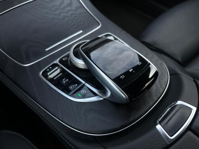 Mercedes-Benz E-estate 200 AMG Sport, Automaat, CarPlay, Camera, Trekhaak, Virtual Cockpit, Leder, NAP