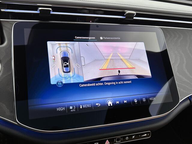 Mercedes-Benz E-estate 300 e Business Solution AMG | Winterpakket | Nightpakket | Comfortpakket Plus | Trekhaak | Panoramaschuifdak | Head-up display | Smartphone integratie |
