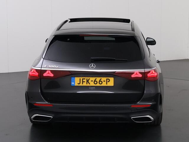 Mercedes-Benz E-estate 300 e AMG Line | Night | Panoramadak | Trekhaak | Burmester | Memory | 360 camera | Winter pakket | Rij assistentiepakket |