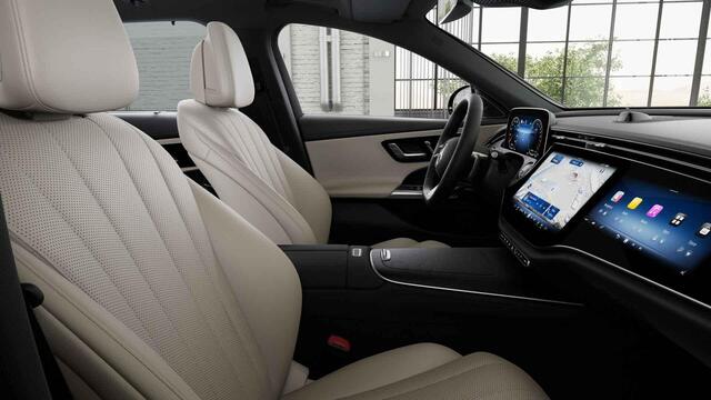 Mercedes-Benz E-estate 300 e AMG Line | Night | Superscreen | Panoramadak | Trekhaak | Burmester | 360 camera | Distronic |