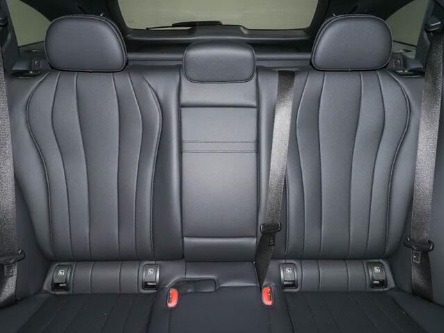 Mercedes-Benz E-estate 300 e Plug-In Hybride Ledkoplampen | Memory Voorstoelen | Distronic | Digital Licht | Apple CarPlay | Zwarte Hemel | Parkeerpakket met 360°-camera. Inclusief 24 maanden MB Certified garantie voor Europa.