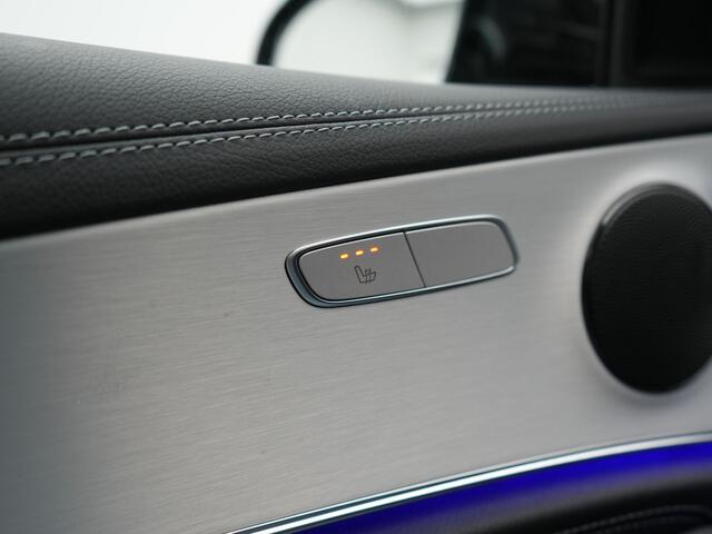 Mercedes-Benz E-estate 300 e AMG Line PHEV 320pk Dealer O.H. | Panodak | Camera | Alcantara Sportstoelen Verwarmd | Sfeerverlichting | Blis | Apple Carplay | Night Pakket | Virtual | Navigatie | DAB | Plug In Hybrid |