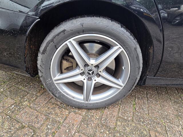 Mercedes-Benz E-estate 300 DE NAVI LEER TEL HUD BURMEISTER