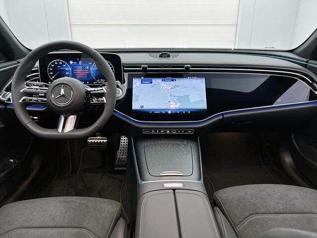 Mercedes-Benz E-estate 300 e Business Solution AMG | Premium pakket | Nightpakket | Trekhaak | Panoramaschuifdak | 360° camera | Sierdelen in pianolak zwart | Burmester® 4D surround sound | GUARD 360° |