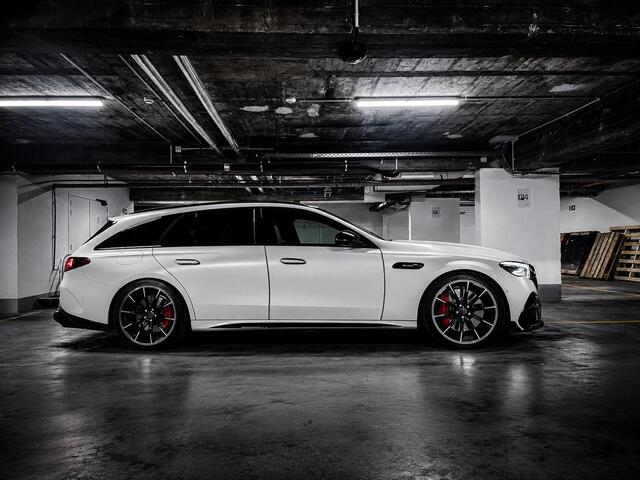 Mercedes-Benz E-estate AMG 53 4MATIC+ Night Edition Brabus B700 uitgevoerd | PPF satijn mat | 700 PK | 850Nm | Premium Plus pakket | On-board DC charger | AMG DYNAMIC PLUS pakket | Winterpakket | AMG Nightpakket ll |