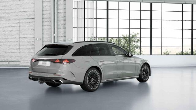 Mercedes-Benz E-estate 300e Business Solution AMG | Panoramaschuifdak | Trekhaak | Premium pakket | DIGITAL LIGHT |