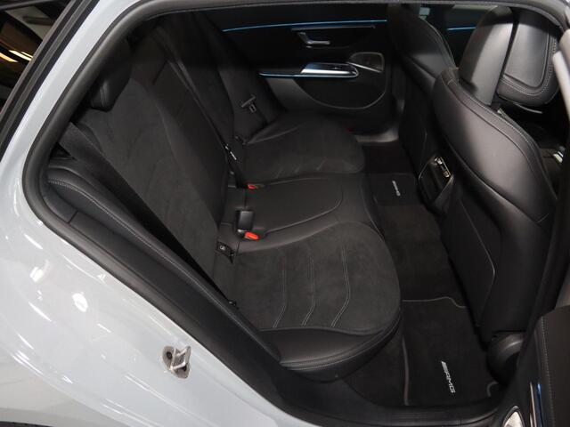 Mercedes-Benz E-estate 300e Sport Edition | AMG | Panoramaschuifdak | Head-Up | Burmester | Trekhaak | 360°-camera | MBUX Superscreen |