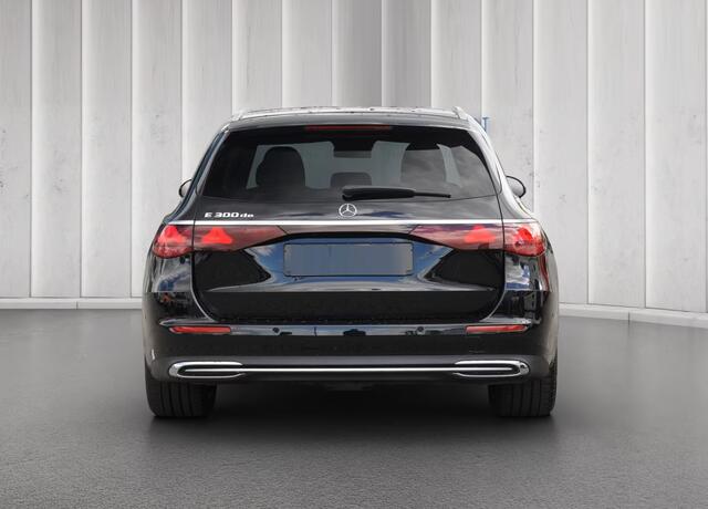 Mercedes-Benz E-estate 300 de Avantgarde Plug-In Diesel Hybride SuperScreen Distronic Trekhaak