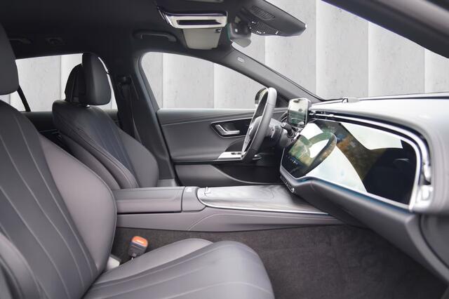 Mercedes-Benz E-estate 300 de Avantgarde Plug-In Diesel Hybride SuperScreen Distronic Trekhaak