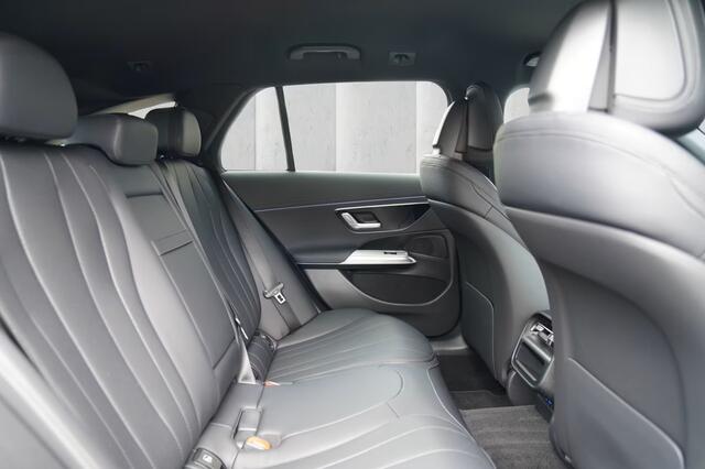 Mercedes-Benz E-estate 300 de Avantgarde Plug-In Diesel Hybride SuperScreen Distronic Trekhaak