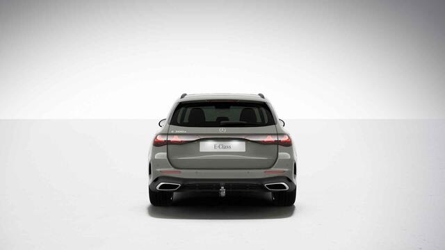 Mercedes-Benz E-estate 300e Business Solution AMG | Leder | Stoenventilatie | Panoramaschuifdak | Trekhaak | Premium pakket | DIGITAL LIGHT | Winterpakket |