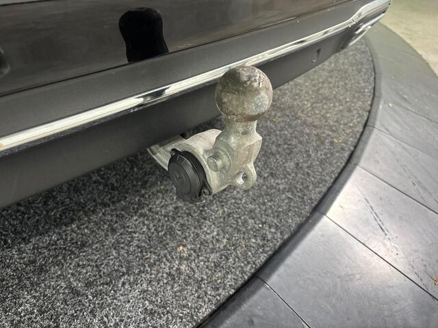 Mercedes-Benz E-estate 300 e Avantgarde | SCHUIF-KANTEL | TREKHAAK |