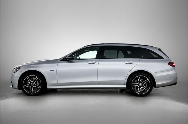 Mercedes-Benz E-estate 300 e AMG Plug-In Hybride | Trekhaak | Schuifdak | Inclusief 24 maanden MB Certified garantie voor Europa.