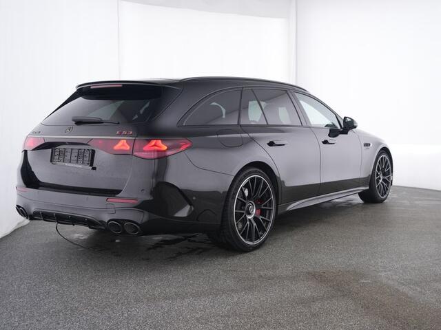 Mercedes-Benz E-estate Mercedes-AMG 53 4MATIC+ AMG Performance Sitz-Paket Advanced | AMG DYNAMIC PLUS Paket | Panorama Schuif-Kanteldak | Trekhaak. Inclusief 24 maanden Mercedes-Benz Certified garantie voor Europa.