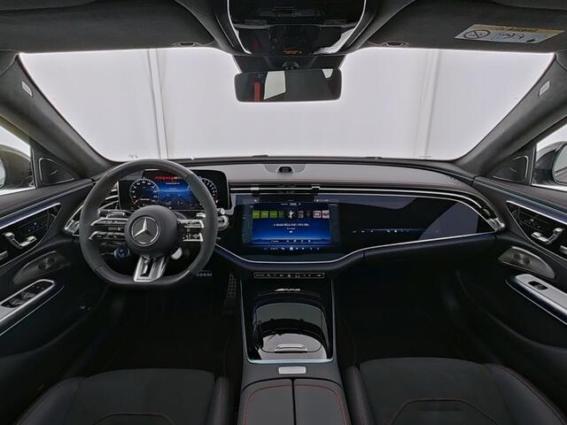 Mercedes-Benz E-estate Mercedes-AMG 53 4MATIC+ AMG Performance Sitz-Paket Advanced | AMG DYNAMIC PLUS Paket | Panorama Schuif-Kanteldak | Trekhaak. Inclusief 24 maanden Mercedes-Benz Certified garantie voor Europa.