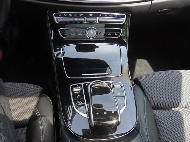 Mercedes-Benz E-estate 220 d Business*AHK*LED*Schuifdak*EXPORT/EX.BPM*