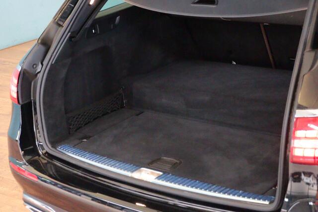 Mercedes-Benz E-estate 300de Luxury Line | HEAD-UP | CAMERA + PDC | ADAP CRUISE | STUUR / STOELVERW + MASSAGE | LEER |