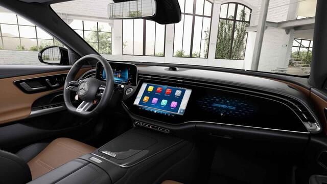 Mercedes-Benz E-estate AMG 53 4MATIC+ Night Edition | Dynamic plus | Premium plus | Hyperscreen | Massage | Manufaktur Alpin Grau |