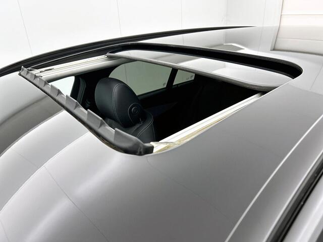 Mercedes-Benz E-estate 300 e Avantgarde BLACK-LINE CAMERA | LEER | MATRIX-LED| EL-ACHTERKLEP