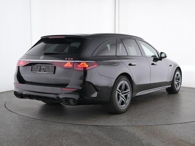 Mercedes-Benz E-estate Mercedes-AMG 53 4MATIC+ AMG Driver's Package | Trekhaak | AMG Night-Pakket | Digital Licht | Memory Voorstoelen. Inclusief 24 maanden MB Certified garantie voor Europa.
