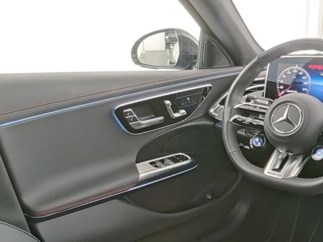Mercedes-Benz E-estate Mercedes-AMG 53 4MATIC+ AMG Driver's Package | Trekhaak | AMG Night-Pakket | Digital Licht | Memory Voorstoelen. Inclusief 24 maanden MB Certified garantie voor Europa.