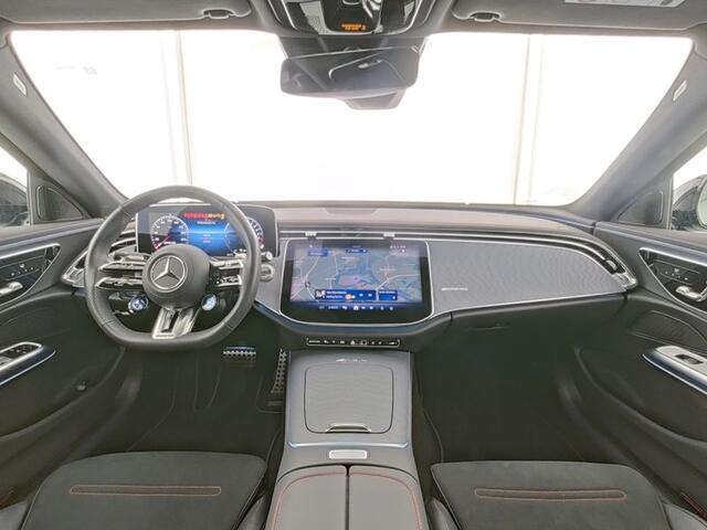 Mercedes-Benz E-estate Mercedes-AMG 53 4MATIC+ AMG Driver's Package | Trekhaak | AMG Night-Pakket | Digital Licht | Memory Voorstoelen. Inclusief 24 maanden MB Certified garantie voor Europa.