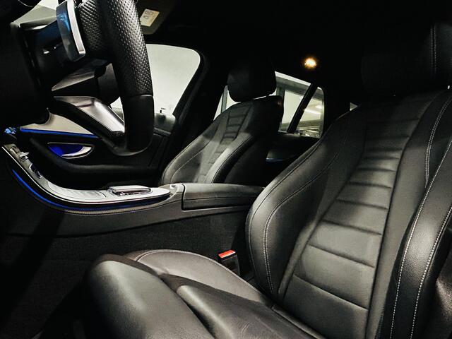 Mercedes-Benz E-estate 200 AMG // Trekhaak // Leder // 360 Camera // Nightpakket // Sfeerverlichting // Keyless Entry // Alarm 3 // Dode hoek Assistent // Zwarte hemel