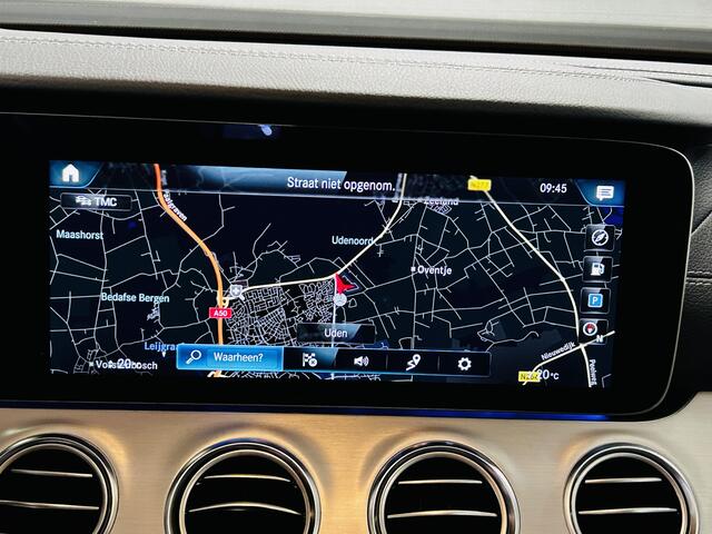 Mercedes-Benz E-estate 200 AMG // Trekhaak // Leder // 360 Camera // Nightpakket // Sfeerverlichting // Keyless Entry // Alarm 3 // Dode hoek Assistent // Zwarte hemel
