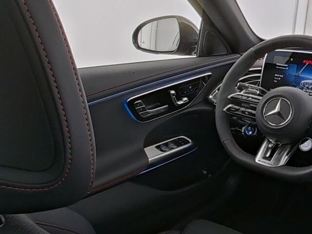 Mercedes-Benz E-estate Mercedes-AMG 53 4MATIC+ AMG DYNAMIC PLUS Paket | Trekhaak | MBUX Superscreen | Panorama Schuif-Kanteldak | AMG Real Performance Sound. Inclusief 24 maanden MB Certified garantie voor Europa.