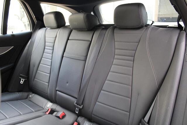 Mercedes-Benz E-estate 220 d Solution Sport | AMG | Panorama | Widescreen | Leder