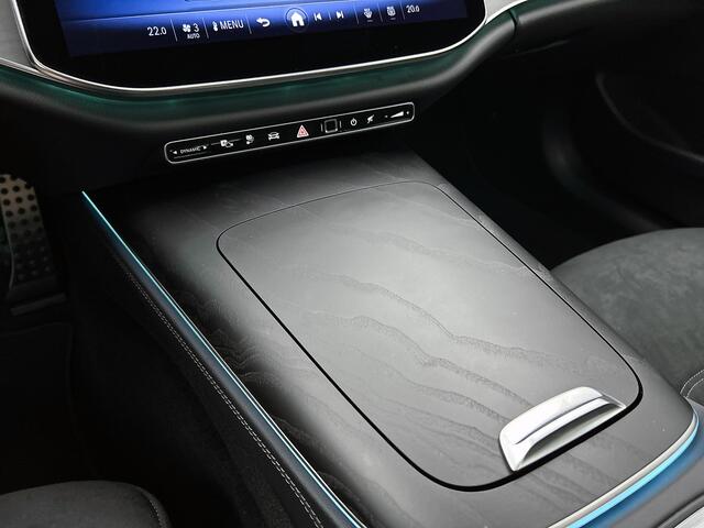 Mercedes-Benz E-estate 300 e Business Solution AMG | Winterpakket | Nightpakket | Trekhaak | Panoramaschuifdak | 360° camera | 20-inch multispaaks AMG velgen | GUARD 360° | Warmtewerend, donkergetint glas |