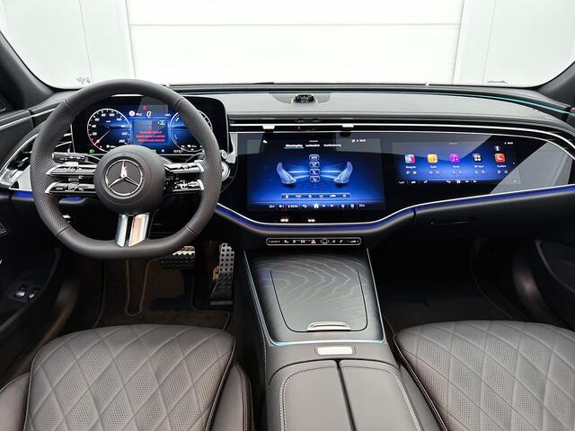 Mercedes-Benz E-estate 300 e Business Solution AMG | Premium pakket | Leder pakket | Winterpakket | Panoramaschuifdak | Trekhaak | GUARD 360° | Burmester® 4D surround sound system | 360° camera | Stoelventilatie/- verwarming voor |