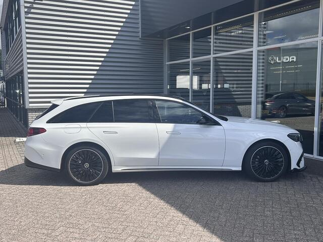 Mercedes-Benz E-estate 300 e AMG Line | Superscreen | Panoramadak | Trekhaak