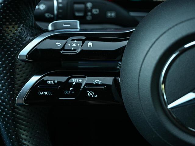 Mercedes-Benz E-estate 300 e AMG Line | 360 Camera | Distronic | Ambiente Verlichting | Stoelverwarming | Multibeam Led | Elekt. Verst. Stoelen |