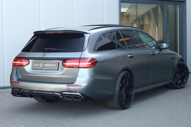 Mercedes-Benz E-estate AMG 63 4MATIC Premium Plus / Pano / Burmester / Sfeerverlichting / Vossen