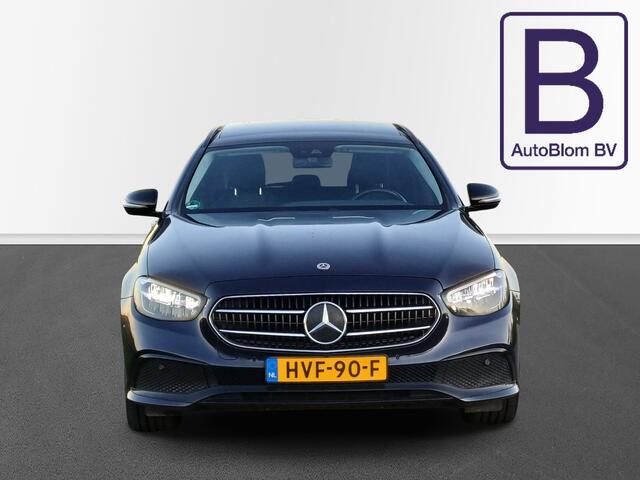 Mercedes-Benz E-estate 300 e Avantgarde /Pano/Cruise/18"/Sfeer/