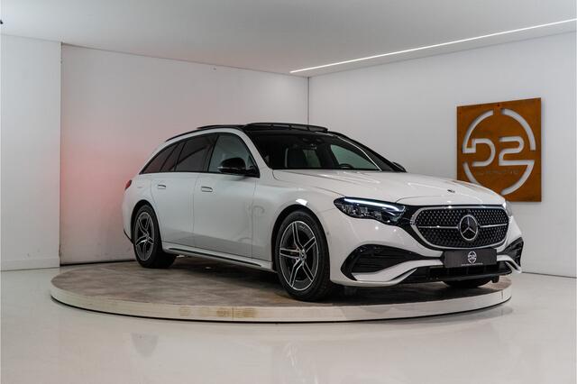 Mercedes-Benz E-estate 300 e Premium AMG 313PK | Pano | Sfeer | Trekhaak | Night | ACC&Dodehoek | Fabrieksgarantie