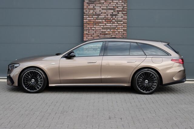 Mercedes-Benz E-estate 300 e AMG Line | Hyperscreen | Distronic+ | HUD | 3D-Display | Panoramadak | Burmester | Surround Camera | Trekhaak | Keyless Go |