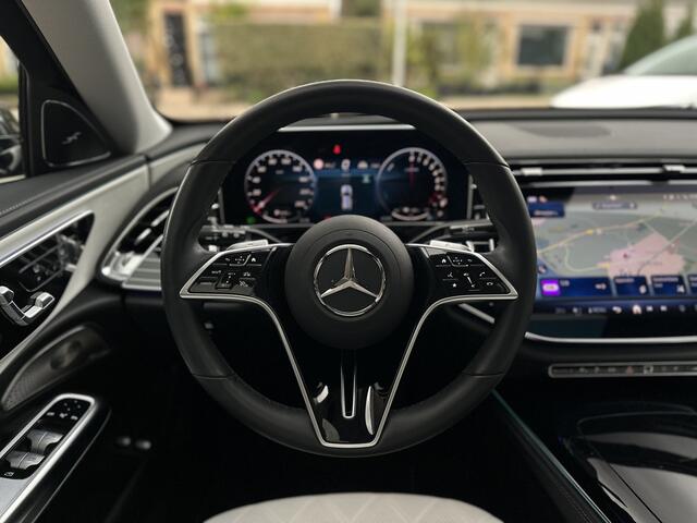 Mercedes-Benz E-estate 300 e Exclusive Line Wit leder/Panorama/Trekh/Burnmester 4D .