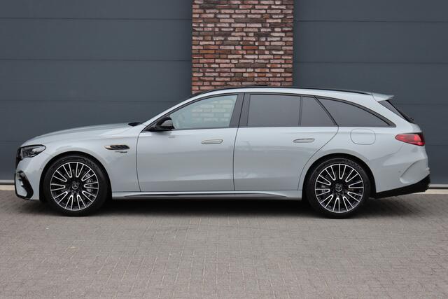 Mercedes-Benz E-estate AMG 53 4MATIC+ Premium+ | 612pk | Hyperscreen | Achterasbesturing | Distronic+ | Burmester | Trekhaak | HUD | Verwarmd Stuurwiel | Digital Light | 3D-Display |