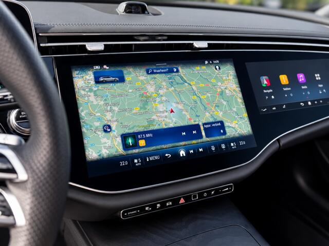 Mercedes-Benz E-estate E300e AMG Line Premium Plus | Superscreen | Massage | Nappa Leder | BTW | Trekhaak | Pano