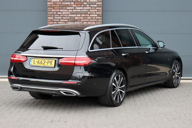 Mercedes-Benz E-estate 300 e Business Solution Luxury | Trekhaak | Augmented Reality | Surround Camera | Keyless Go | Sfeerverlichting | Dodehoekassistent | Multibeam LED |